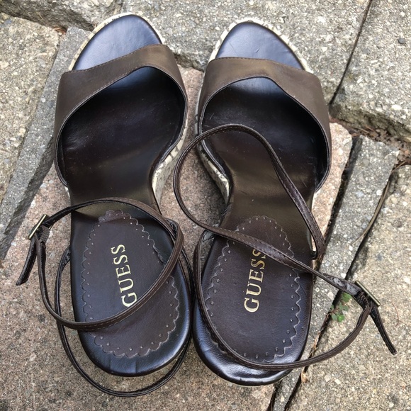 SALE! βοΈ GUESS brown leather platform wedges π - Picture 4 of 12